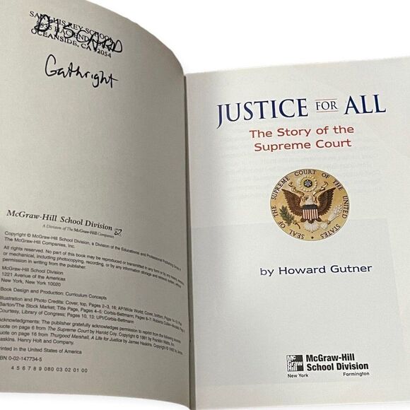 Children's Book Justice For All The Story Of The Supreme Court By Howard Gutner - Picture 2 of 3